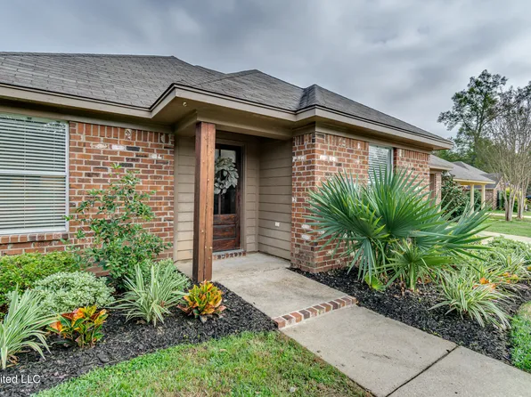 154 Blackstone Cir, Brandon, MS 39047