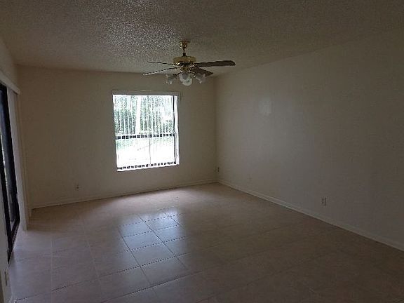 5th image of 3293 Cocoplum Cir