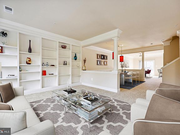 4th image of 328 Park Ave #12