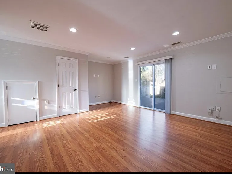 18811 Birdseye Dr — Photo 5