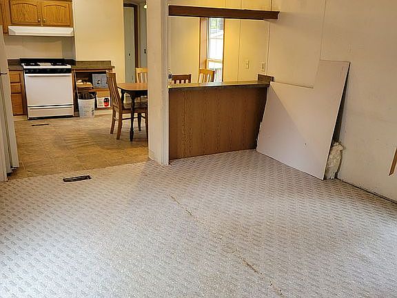 4th image of 91 Gregwood Cir