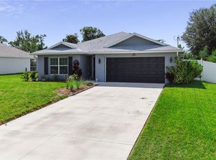 2016 NE 34th St, Cape Coral, FL 33909