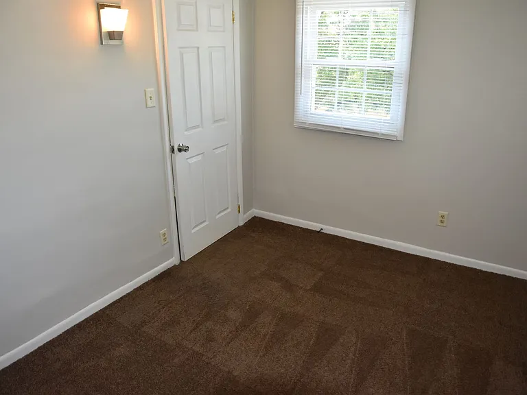 1694 S Washington Ave — Photo 14
