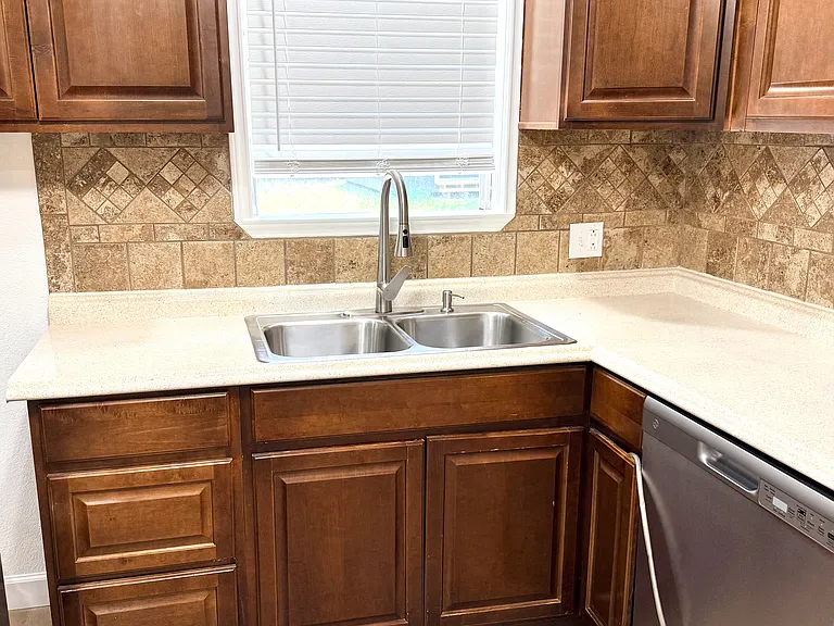 1220 Stuart Rd — Photo 2