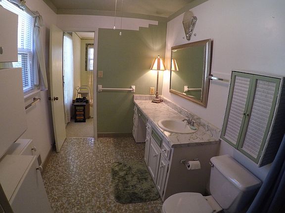3rd image of 2077 Lake Sorrento Dr