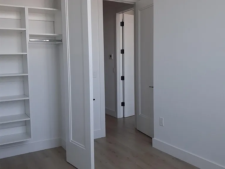491 Broadway #202 — Photo 8