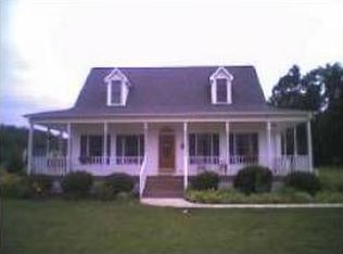 3359 Golden Oaks Dr, Graham, NC 27253