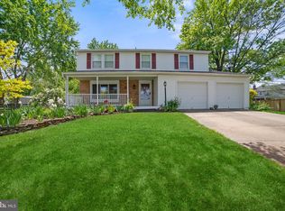 2707 New Ambler Ct, Herndon, VA 20171