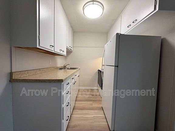 3rd image of 141 N 4th St #2