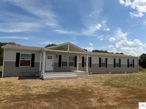 36510 Bennett Rd, Green Ridge, MO 65332