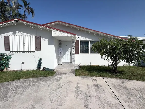 4118 N Circle Dr, Hollywood, FL 33021
