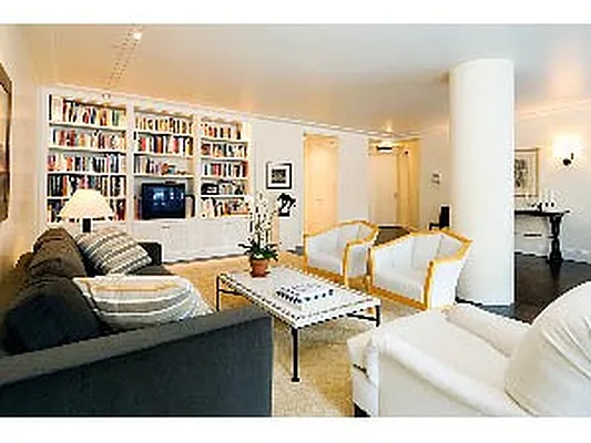 Rented by Corcoran | media 31