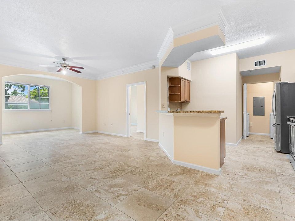 1st image of 9901 Baywinds Dr APT 3105