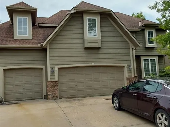 361 W Westhoff Pl, Gardner, KS 66030