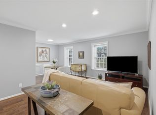 353 N Post Oak Ln APT 825, Houston, TX 77024