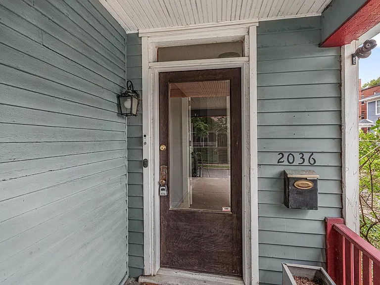 2036 N Talbott St — Photo 4