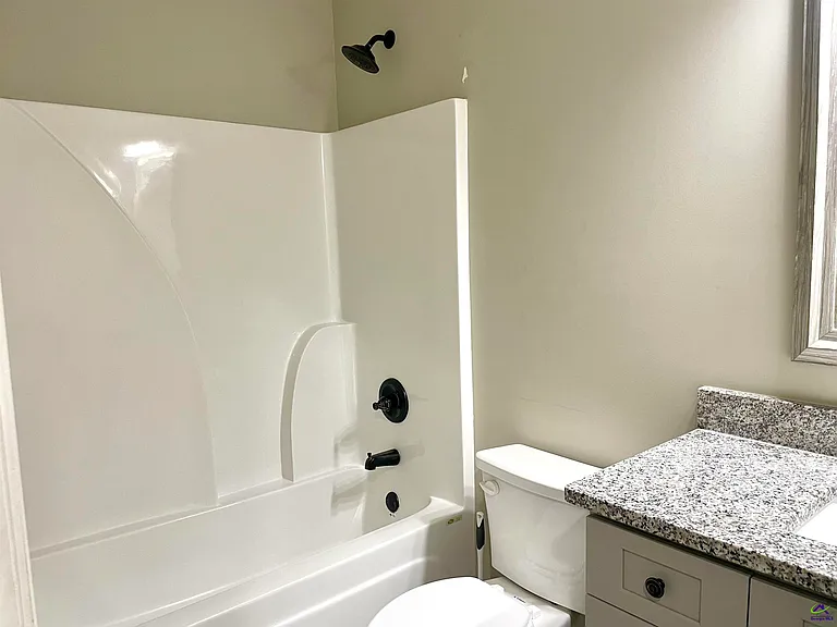 107 Jaybee Dr — Photo 8