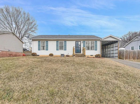 5121 Springfield Ave NW, Roanoke, VA 24017