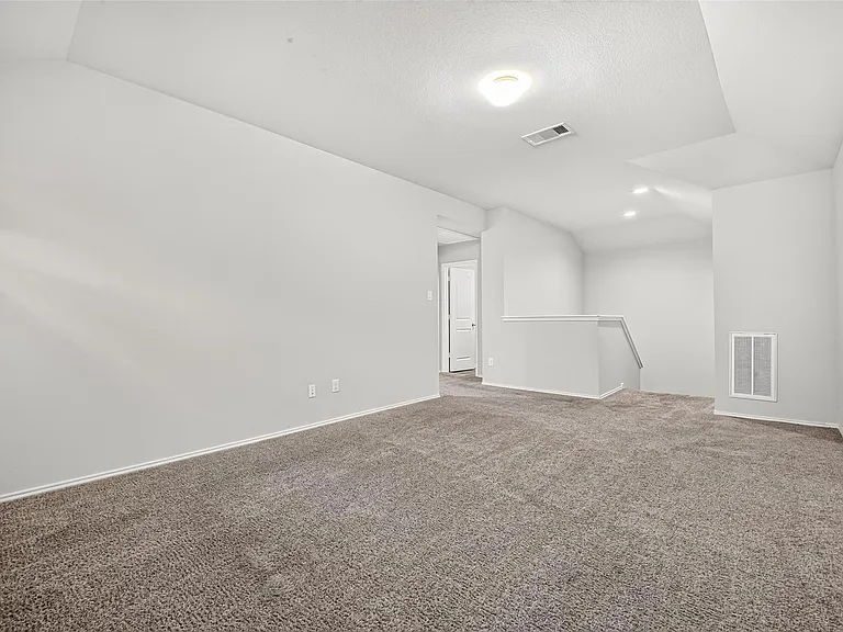 2330 Georgina Falls Dr — Photo 23