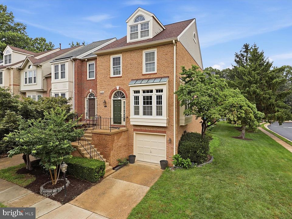 1st image of 12000 Lisa Marie Ct