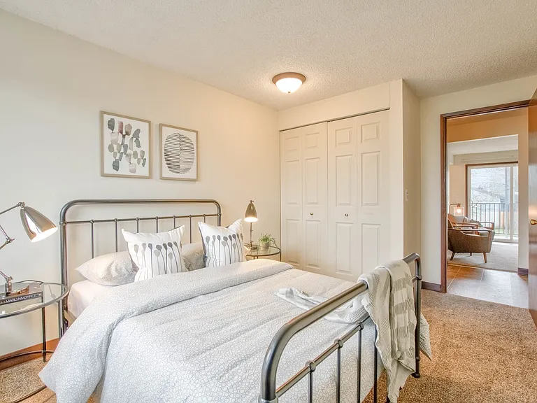 Cedar Crest Apartments — Photo 25