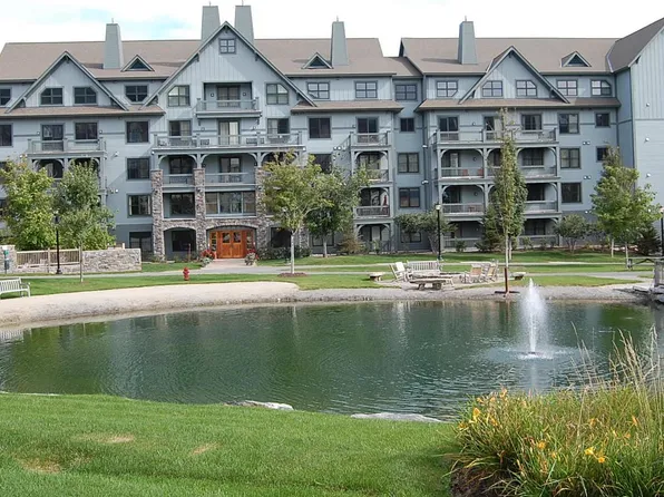 43 Middle Ridge Road #418/318, Stratton, VT 05155