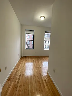 Rented by Peter R. Hungerford, LREB | media 5