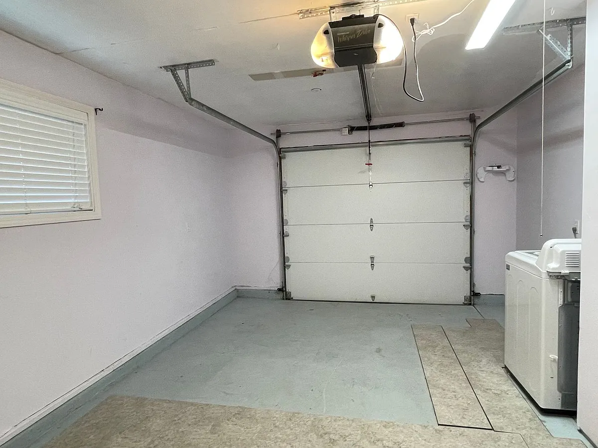 Building Photo - 837 Bantam Way