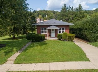 515 N 8th St, Jeannette, PA 15644