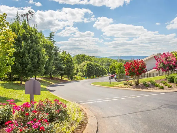 Bluff View at Northside Apartments