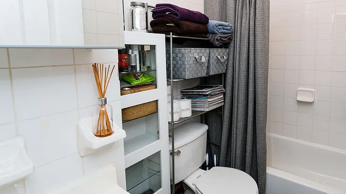 Rented by Nooklyn NYC LLC | media 9