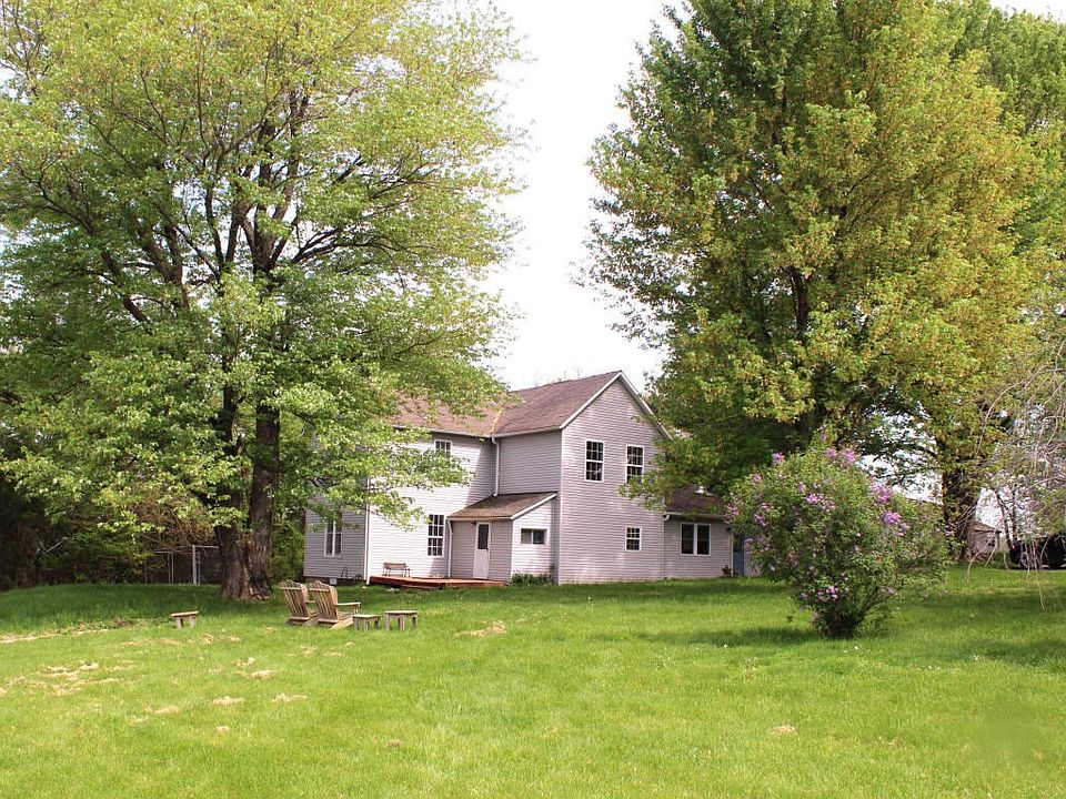 Main Photo/West Side of Farmhouse