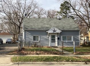 226 N Farnsworth Ave, Aurora, IL 60505