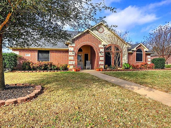 2nd image of 110 Ginger Dr