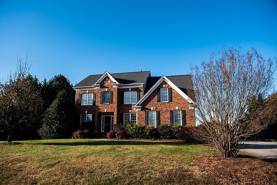1st image of 130 Winged Elm Way