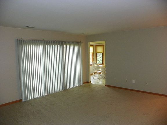 2nd image of 9420 S Melvina Ave #3NW