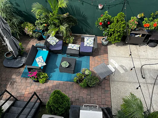 Rented by Daniel Gale Sotheby's International Realty | media 22