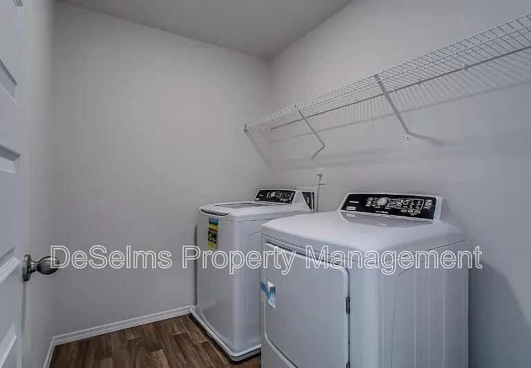 2206 Yearling Dr — Photo 12