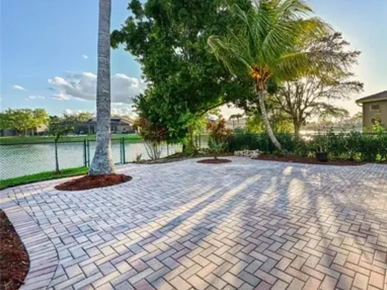 1028 Port Orange Ct — Photo 16