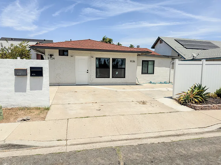 9124 Three Seasons Rd — Photo 1