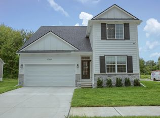 47049 Brookview Dr, New Baltimore, MI 48047