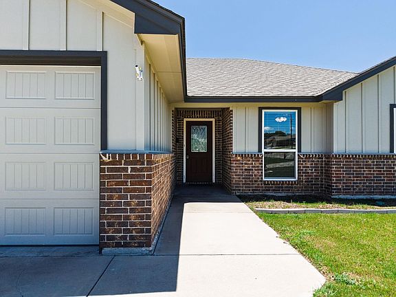 3rd image of 1124 Limestone Drive