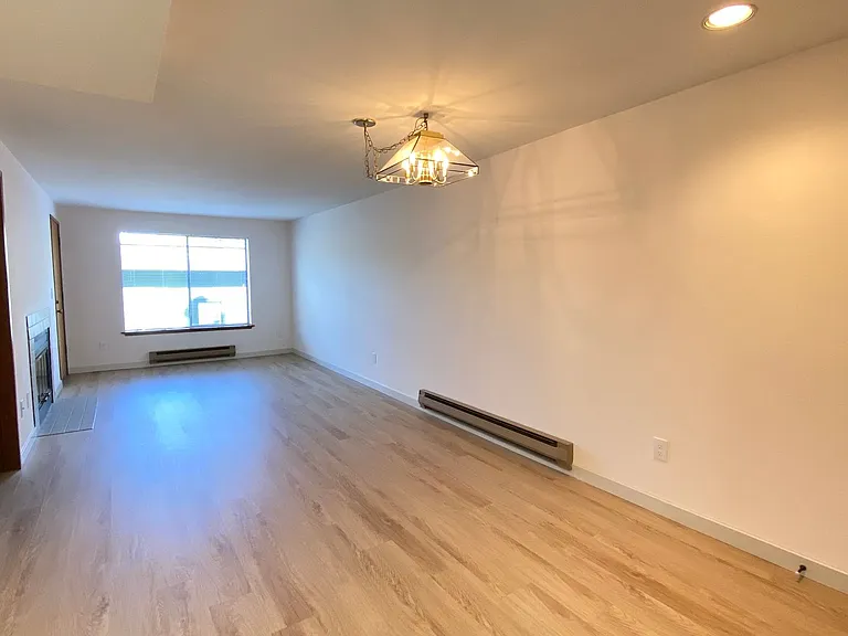 The Sandridge, LLC — Photo 7