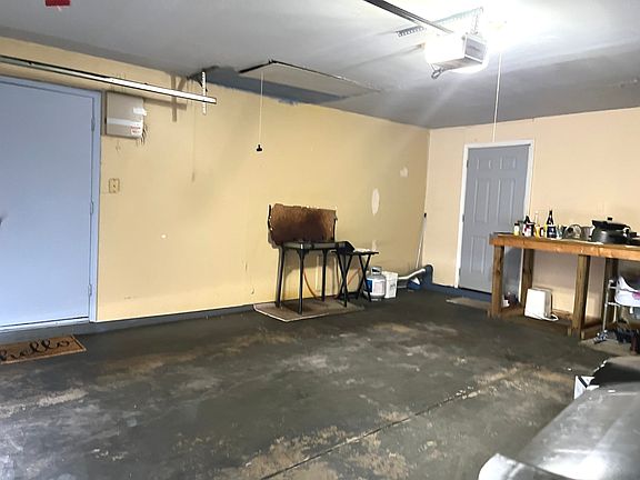 5th image of 3513 Pleasant Lake Dr