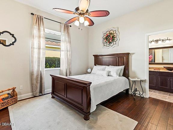 5th image of 568 Luna Bella Ln