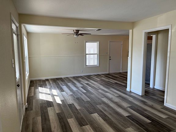 5th image of 403 1st St