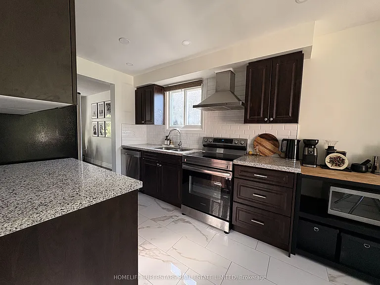 77 Horning Dr E — Photo 27