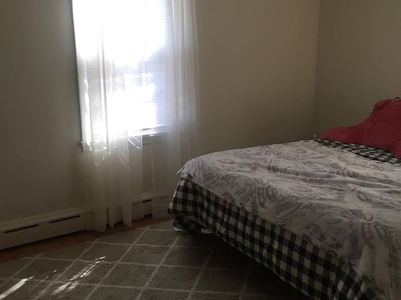 5th image of 289 Bridgeport Ave