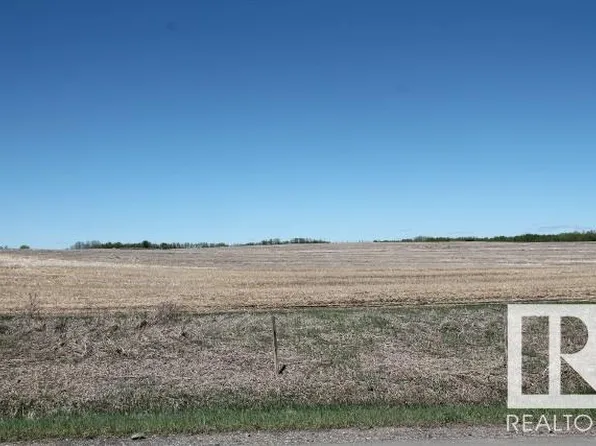 57B 50th Ave, Elk Pt, AB T0A 1A0