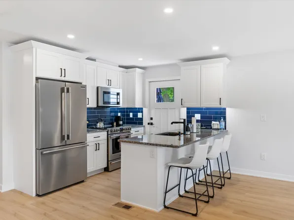19 Willis St, Auburn, MA 01501